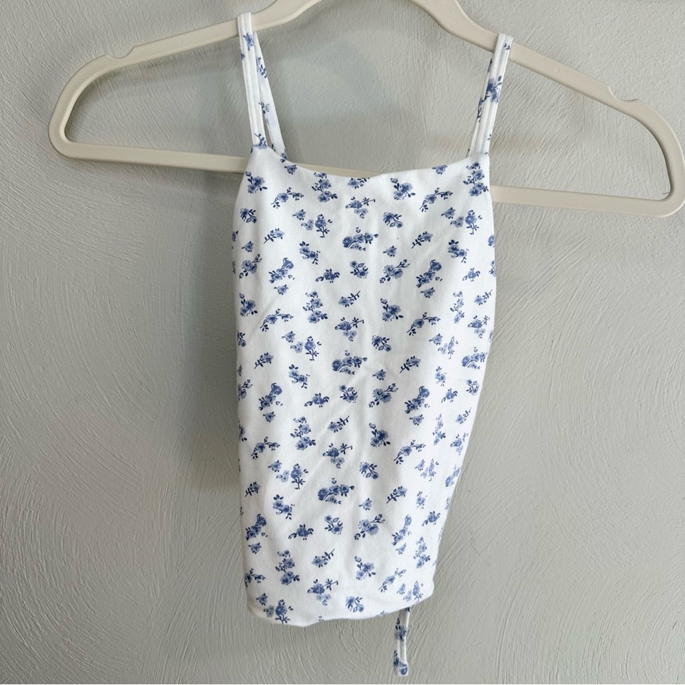 Hollister cross back top
